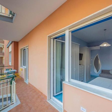 La Casa Del Poeta - Appartamento Positano مايوري المظهر الخارجي الصورة